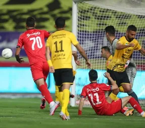 بازی‌های باقی مانده پرسپولیس سخت‌تر است یا سپاهان؟