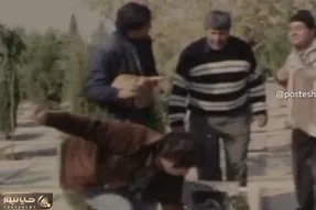 آواز شاد؛ علی صادقی زده سیم آخر سر مزار رفیقش به جا گریه زده تو فاز رقص درد و خنده