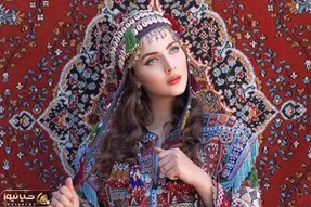 آواز محلی؛ آواز دشتی لوت و عریان از ایرج بسطامی که به زیبایی تمام تو صحرا میخونه