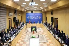 اصلاح قیمت بنزین با هدف حمایت از خانوارها و رونق کارآفرینی