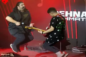 آواز احساسی؛ کنسرت بهنام بانی تو دل آمریکا چفت هالیوود وایساده