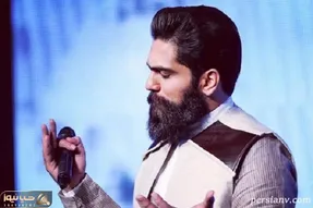 آواز احساسی؛ علی زندوکیلی لب استخر چه با حس آهنگ چه تقدیری از این بهتر رو میخونه