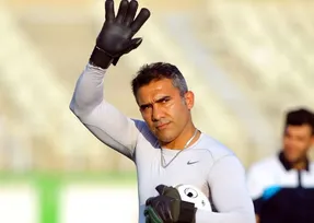 عابدزاده، هم بازی های پرسپولیسی خود را آنفالو کرد!