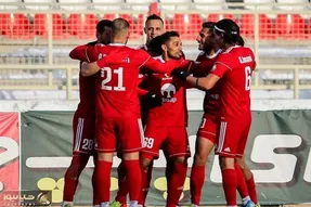 تراکتور برای جذب دو استقلالی عذر مهاجم پرسپولیسی اش را خواست