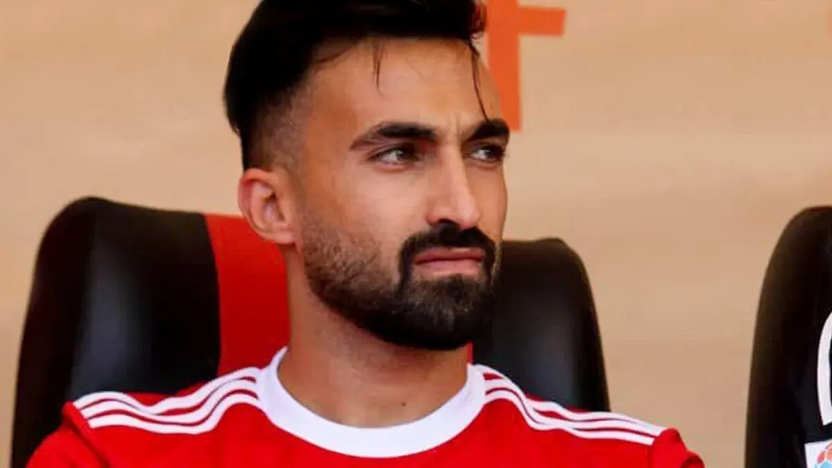 (فیلم) تیکه میثاقیان در برنامه فوتبال برتر به ستاره استقلال