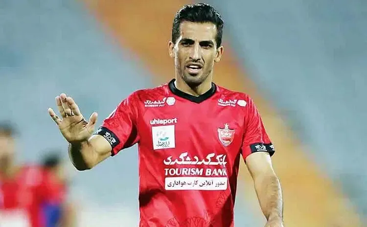مصدومیت فوق ستاره پرسپولیس جدی تر شد؛ احتمال سفر به خارج از کشور برای عمل!