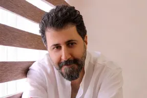 عکس عجیب از هومن حاج عبداللهی ، تو مخ محسن چه گذشت!