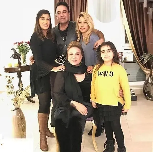 کشف حجاب عجیب گوهر خیراندیش به مناسبت تولد 67 سالگی اش! +عکس