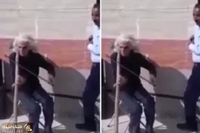آواز احساسی؛ پیرمرد گیس بلند سفید با بیل چه آهنگی میزنه  که هاج و واج میمونی