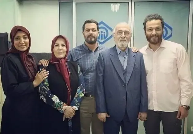 سریال بیگانه ای با من است؛ زمان پخش و تکرار+ بازیگران و داستان
