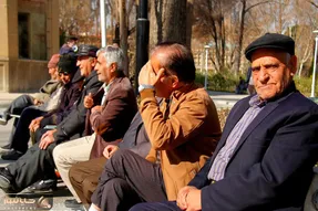 نامه مهم بازنشستگان به وزیر برای افزایش حقوقشان