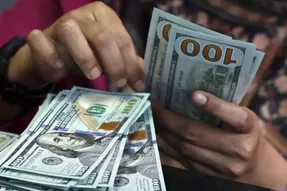 قیمت دلار یکشنبه ۲۸ تیر؛ کاهش قیمت ها در بازار