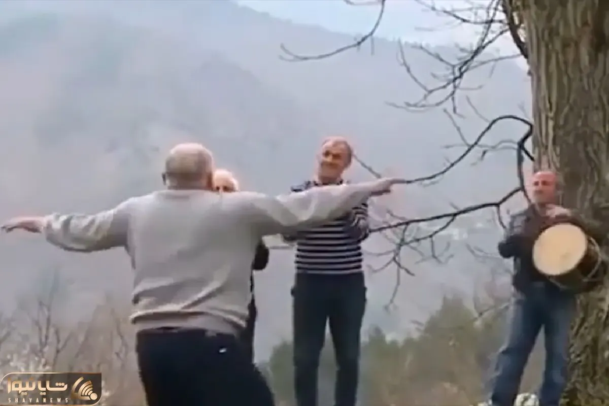 آواز شاد؛ پارتی پیرمردهاست یکی از یکی باحال تر و هنرمندتر فقط اون که کمرش صاف نمیشه