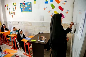 با رتبه بندی حقوق معلمان تقریباً چقدر زیاد می شود؟