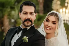 آواز احساسی؛ کامران تفتی قبل زنش متین اینجوری غمگین میخونده الان رو خط عشقولانس شاده