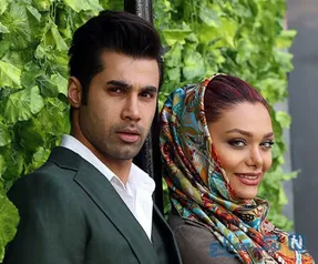عکس لو رفته از بوسه های محسن فروزان و همسرش