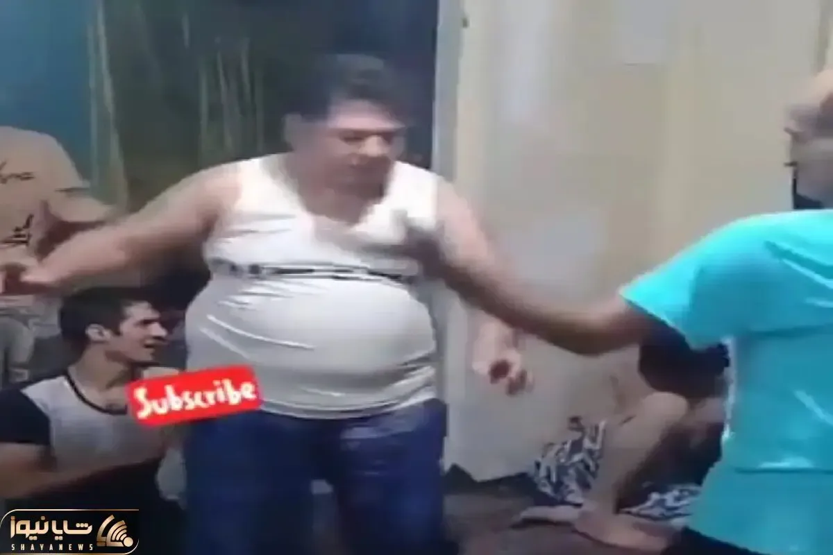 آواز شاد؛ مرد سه ایکس لارج با رکابی جوری مردونه رقصید کت شلوار میپوشید مربی دنس میشد