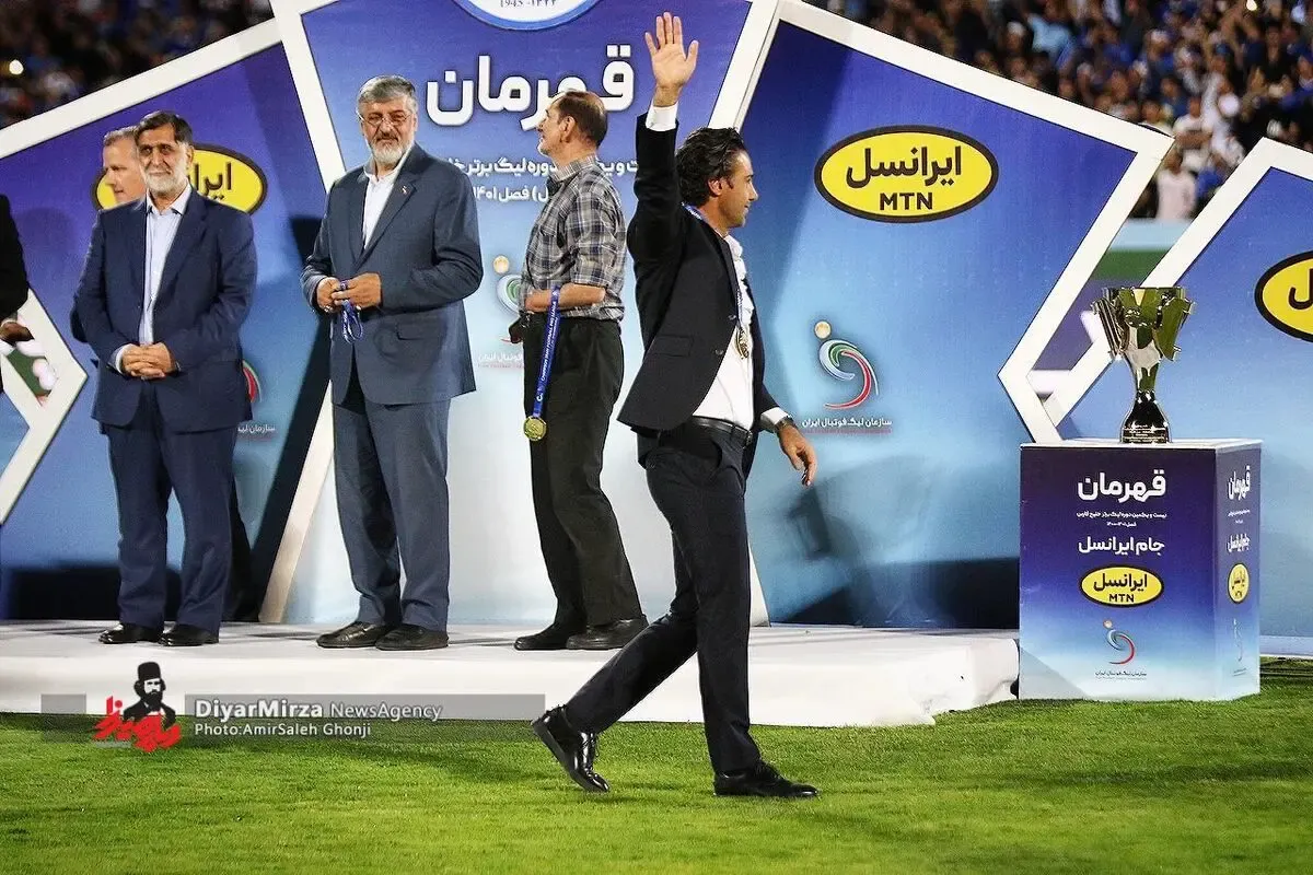 شاه، پشت به میهن؛ فرهاد باز هم سر بزنگاه پیچید
