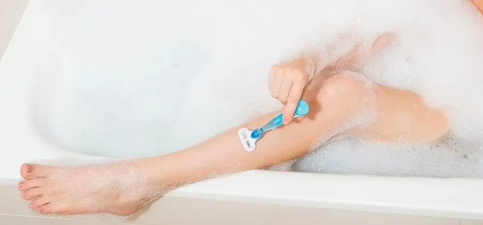 با موی زیرپوستی چه کار کنیم؟