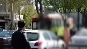 مرد هنجارشکن در میدان فرمانداری اراک! + عکس