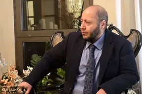 قابی زیبا از مازیار لرستانی در کنار مادرش