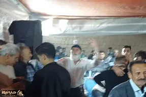 آواز شاد؛ پیرمرد ریش سفید سلطان رقص های نامنظم چه با ادا و قمیش میرقصه
