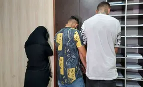 خانم آرایشگر مشتریان پولدار را به 2 پسر جوان می فروخت