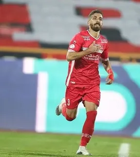 دلیل نیمکت نشین شدن ستاره پرسپولیس لو رفت!