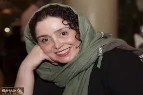 آواز محلی؛ نغمه سرایی به زبان لری ژاله صامتی تو برنامه همزمان چشماشو بست تمرکز کنه