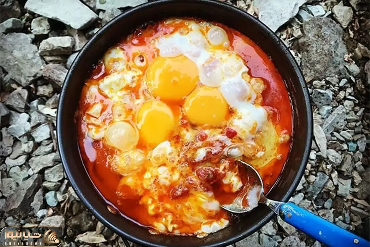 (ویدیو) پخت املت در گرمای بیش از 50 درجه کنار دکل حفاری
