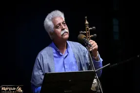 آواز شاد؛ آهنگ بترکونی که فرج علیپور خوند و سالن رو برد هوا بنازم حنجره طلا