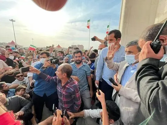 حواشی سفر پرماجرای احمدی‌نژاد به قزوین