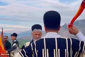 آواز محلی؛ پیرمرد 100 ساله بختیاری چه رقصی میکنه ایولااا داری