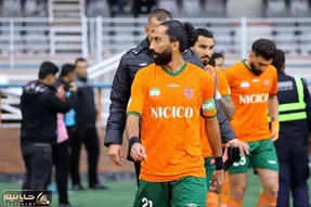 ستاره سابق استقلال کمی دورتر از لیگ ایران به فوتبالش ادامه خواهد داد