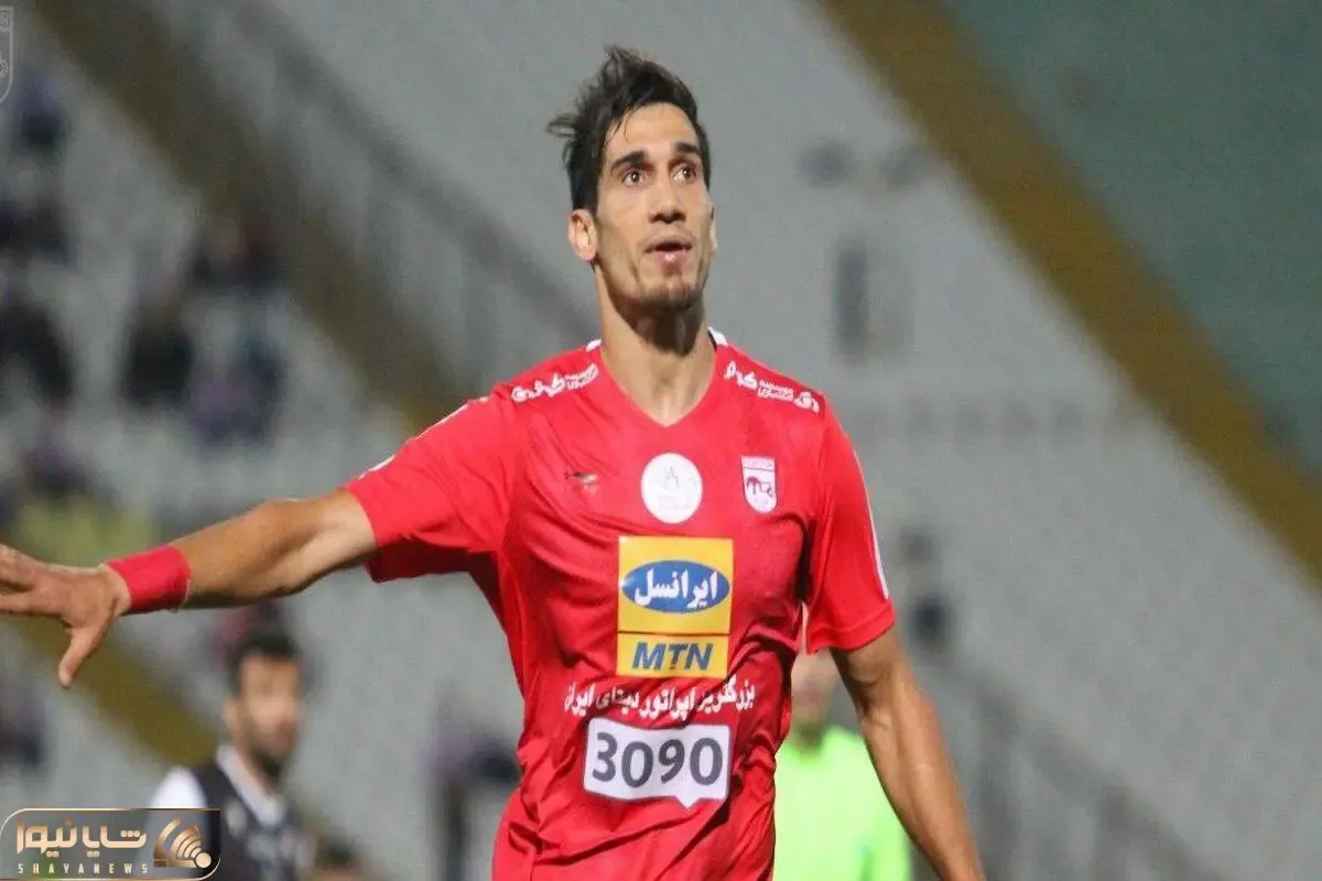 (عکس) کُری خوانی عجیب فرزاد حاتمی برای پرسپولیسی‌ها