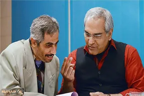 سکانس خندان/تیم مدیری تو این صحنه از خنده پخش زمین شدن
