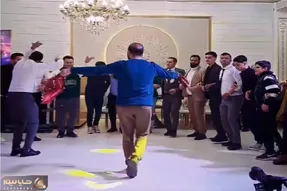 آواز شاد؛ جو عروسی رقص انداخت تو کمر فیلم بردار بیخیال دوربین ول کرد رفت مجلس گرم کنی