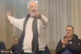 آواز شاد؛ پیرمرد با قد و قامت بلند تو ازدحام چه رقصی کرد فقط زرد قناریه ایول انرژی
