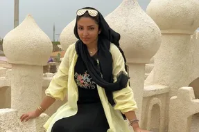 (عکس) عرض اندام خانم بازیگر با تیپی خارجی و بی حجاب!