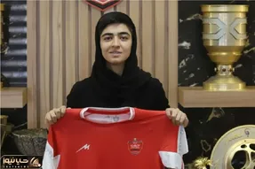 محرومیت دو جلسه ای مهاجم پرسپولیس!