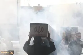 صف طولانی اهالی یک روستا برای بدرقه یک شهید