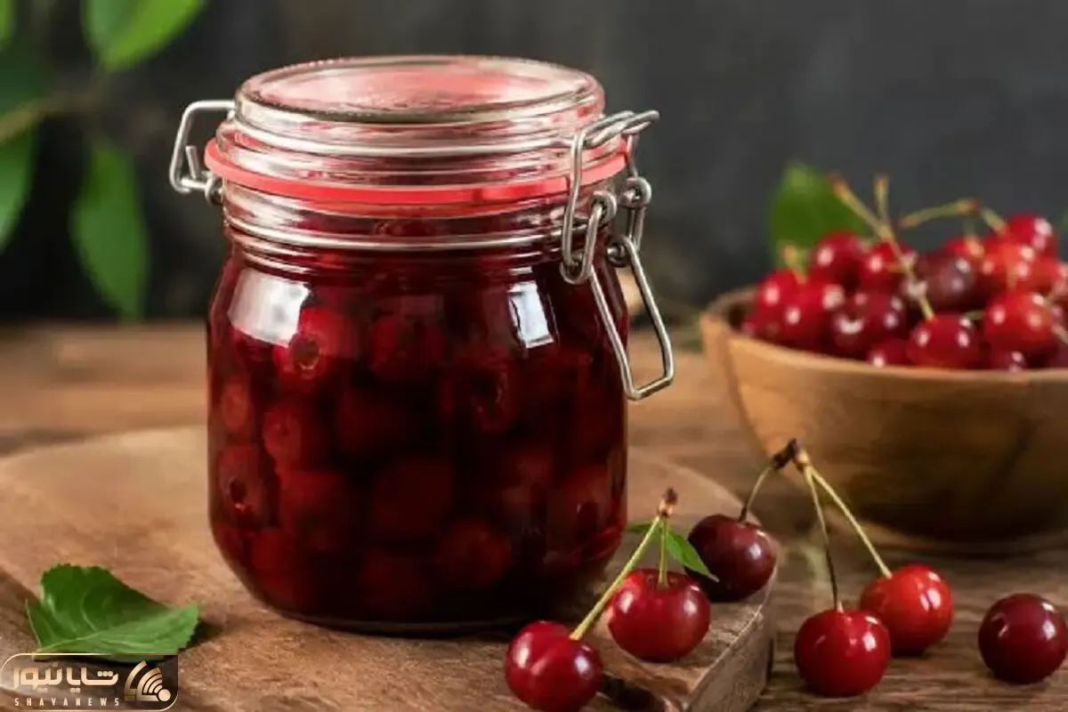آموزش آشپزی؛ طرز تهیه کمپوت گیلاس خونگی با ماندگاری بالا