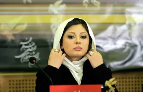 (ویدیو) شوآف مشمئزکننده نیوشا ضیغمی با کودکان کار