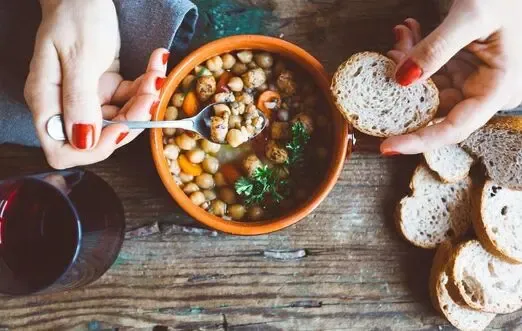 رژیم غذایی مدیترانه‌ای برنامه ویژه برای لاغری و سلامت شما