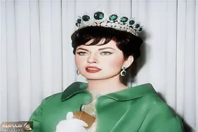 سفر به ایام قدیم؛ ثریا دستش را داد تا مصدق با اون ابهت ببوسد