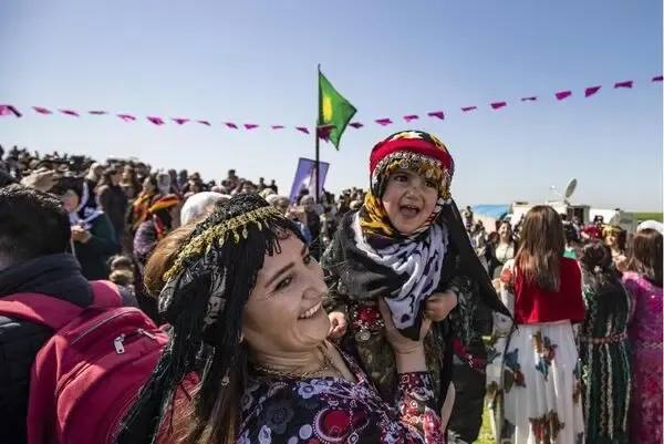 (تصاویر) جشن و شادی زنان کُرد سوری
