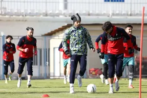 مدافع محبوب پاکو آماده شد