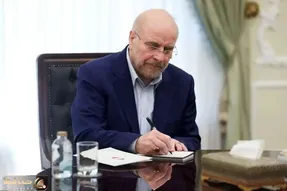 یادداشت قالیباف در مقبره سیمون بولیوار