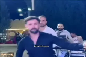 آواز شادیسم؛ مرده هم هیکل علی دایی تو عروسی انقد شلنگ تخته انداخت خواننده رو پوکوند