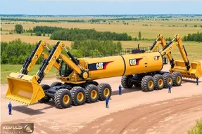 ابزارآلات غول پیکر؛ اپراتور بیل مکانیکی آوردن سگ و گربه ای بچسبن کار از دو طرف جمع شه